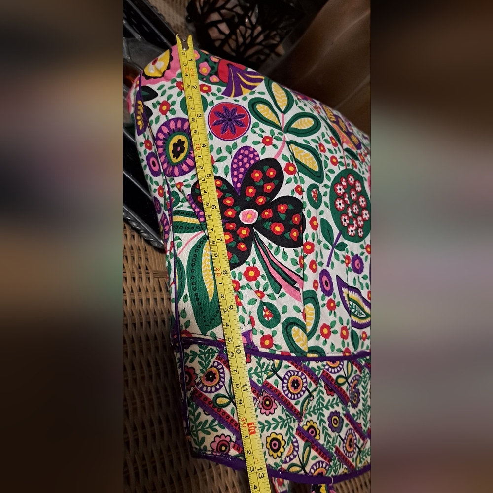 Vera Bradley Viva La Vera Floral Patterned Women's Bag. Bright Colors. - Picture 9 of 14